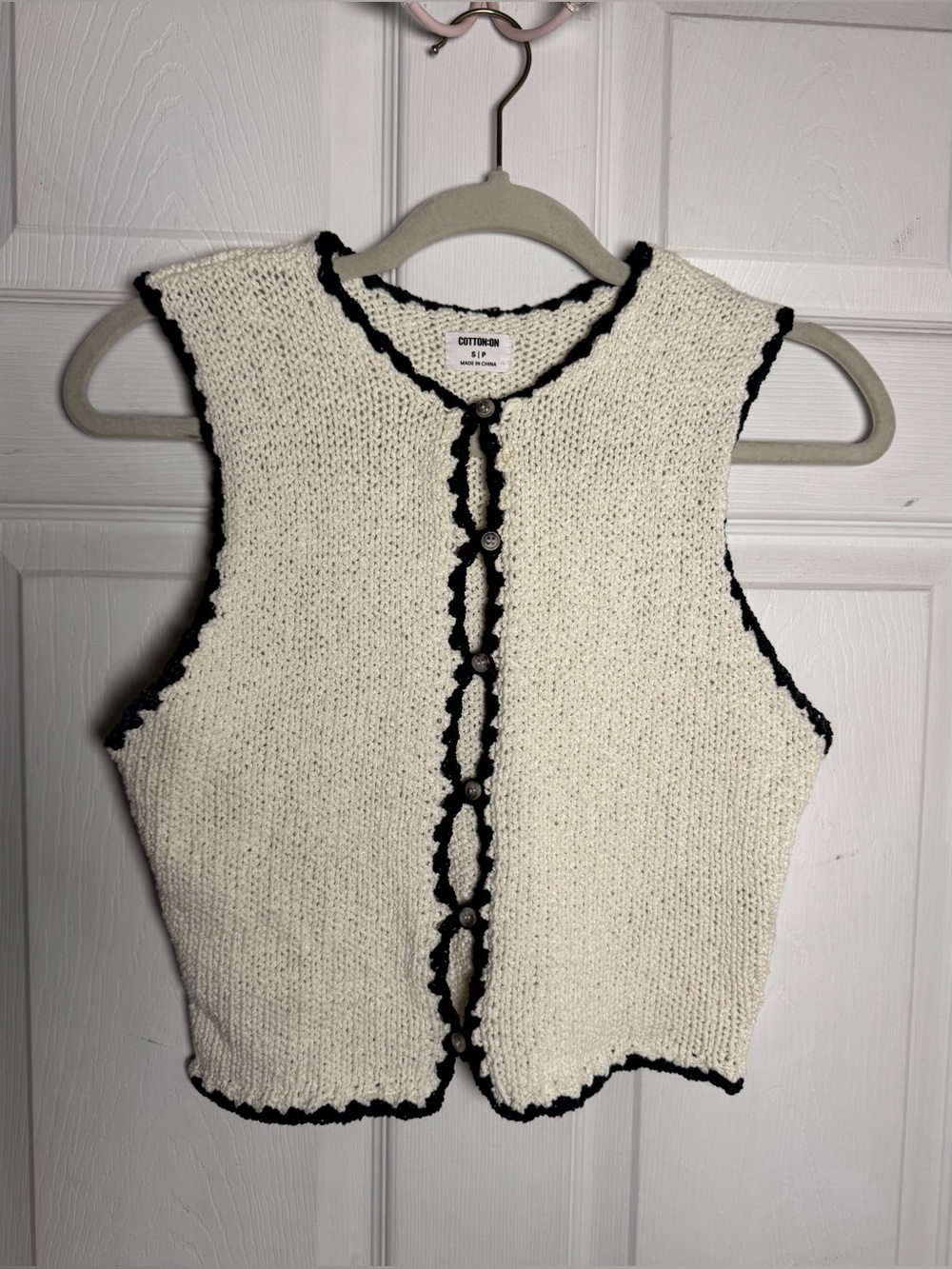 Cotton On Crochet Trim Knit Vest Button Front Scalloped Trim Cropped Coquette